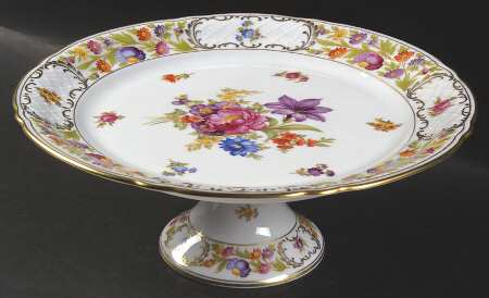 Empress Dresden Flowers 11" Diameter Pedestal Cake Stand