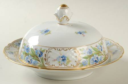 Forget Me Not (Rim, Not Pierced) Muffin Dish & Lid