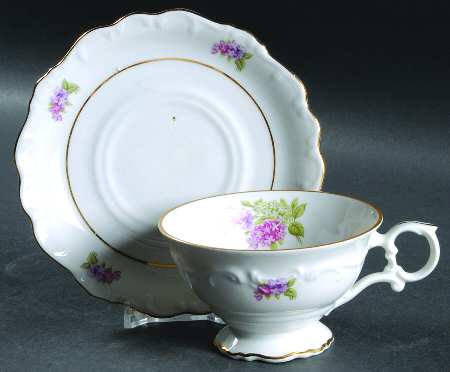Lilac Footed Cup & Saucer Set