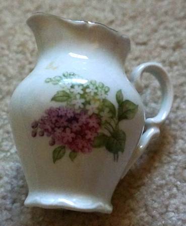 Lilac Mini Creamer