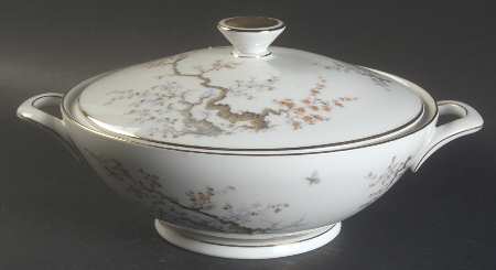 Mandarin Round Covered Vegetable