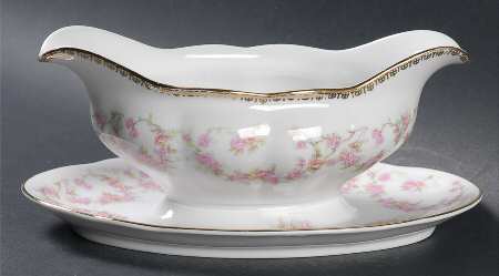 Original Bridal Rose Gravy Boat with Attached Underplate