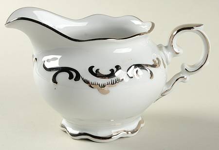 Platinum Elegance Creamer