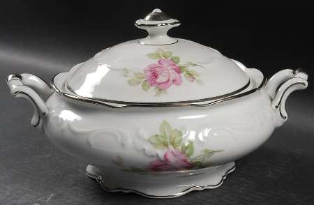 Platinum Radiance Round Covered Vegetable