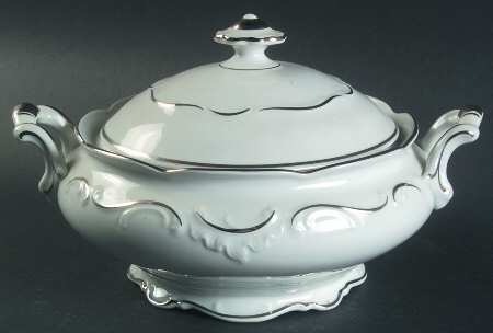 Platinum Scroll Round Covered Vegetable