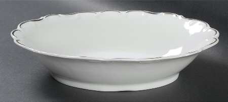 Platinum Scroll 9" Oval Vegetable Bowl