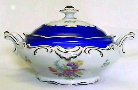 Royal Blue Round Covered Vegetable