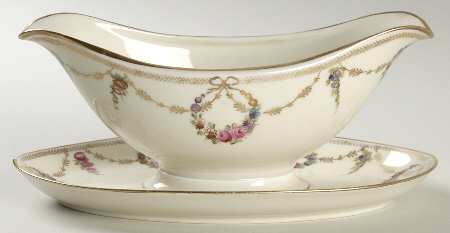 San Luis Rey (Ivory Background) Gravy Boat with Attached Underplate