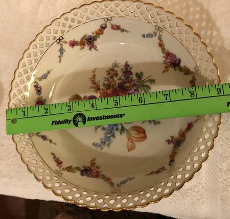 SCH106 9" Round Vegetable Bowl