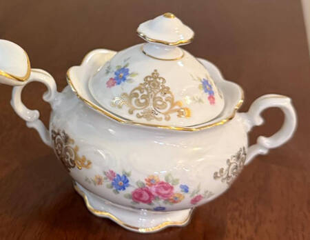 SCH38 Sugar Bowl & Lid