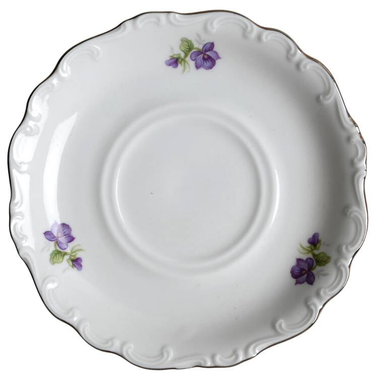 Violette (Platinum Trim) Saucer