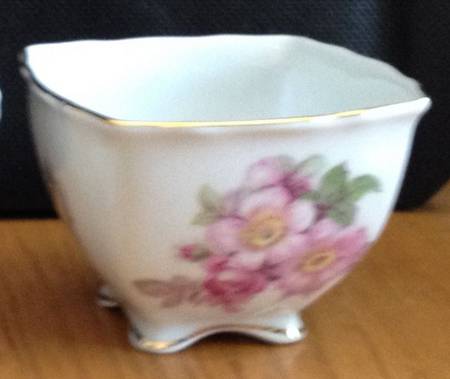 Wild Rose Scalloped (Coupe) Mini Open Sugar Bowl