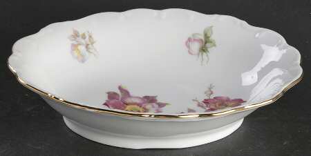 Wild Rose Scalloped (Coupe) 9" Oval Vegetable Bowl