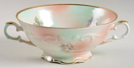 Wild Rose (Scallop, Rim, Embossed) Footed Cream Soup Bowl