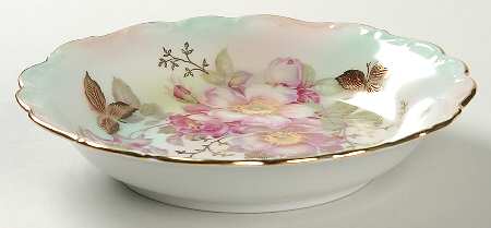 Wild Rose (Scallop, Rim, Embossed) Coupe Soup Bowl