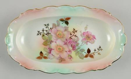 Wild Rose (Scallop, Rim, Embossed) Relish