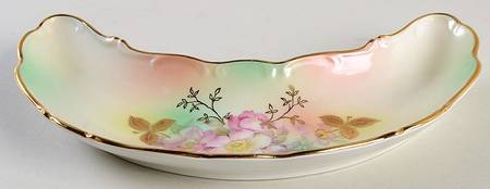 Wild Rose (Scallop, Rim, Embossed) Bone Dish