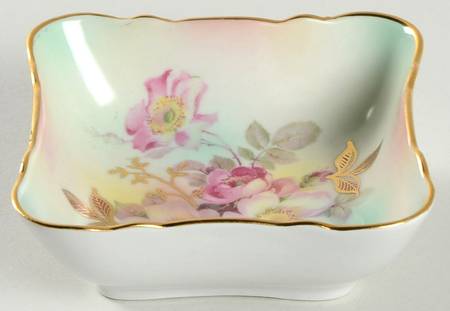 Wild Rose (Scallop, Rim, Embossed) Nut Dish