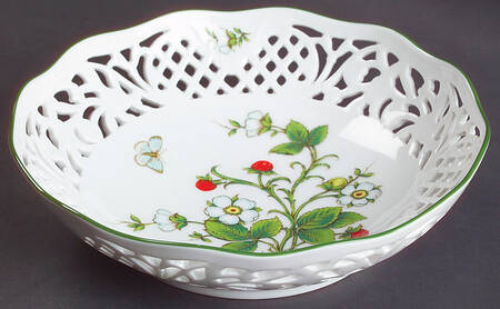 Wild Strawberry 7'' Pierced Round Bowl