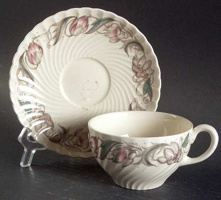 Endon Flat Cup & Saucer Set