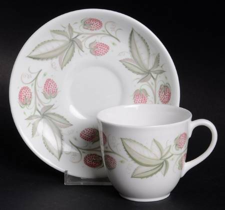Wild Strawberry Flat Cup & Saucer Set