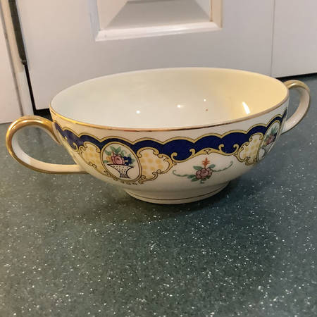 Pickwick Flat Cream Soup Bowl