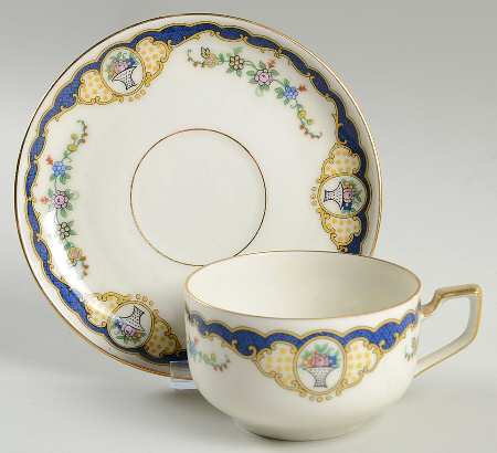 Pickwick Flat Cup & Saucer Set