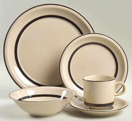 Berry Band 5 Piece Place Setting