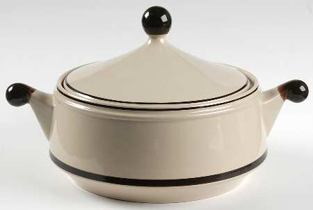 Berry Band 2 Qt Round Covered Casserole