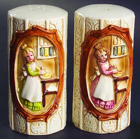 Country Coordinates Salt & Pepper Set