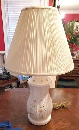 Country French 30" Electric Lamp & Shade