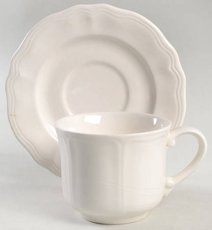 Federalist White Flat Cup & Saucer Set