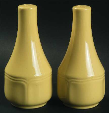 Federalist Buttercup Yellow (4239) Salt & Pepper Set