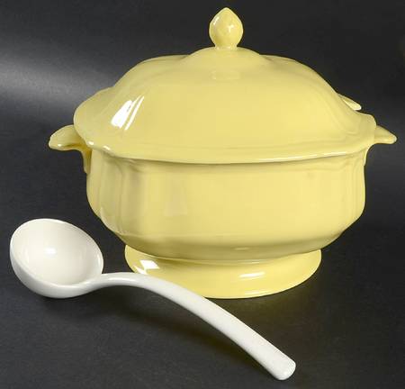 Federalist Buttercup Yellow (4239) Tureen & Lid w/Ladle