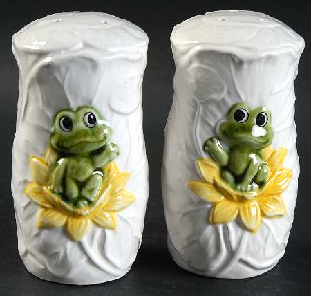 Frog Family Salt & Pepper Set