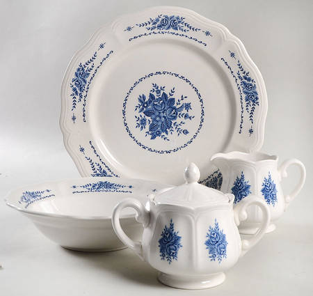 Mayhill 5 Piece Hostess Set
