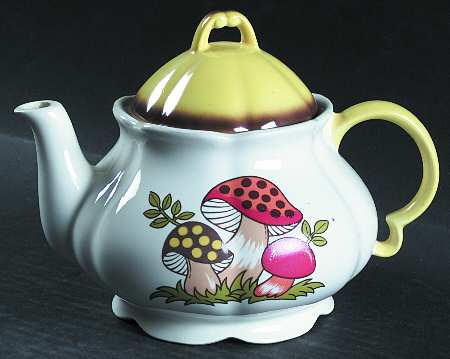 Merry Mushroom Teapot & Lid