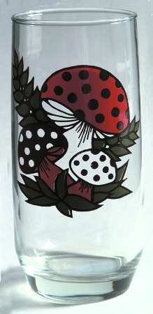 Merry Mushroom Glassware Flat Tea