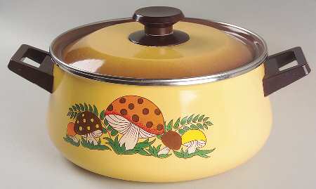 Merry Mushroom 5 Qtt Metal Dutch Oven & Lid