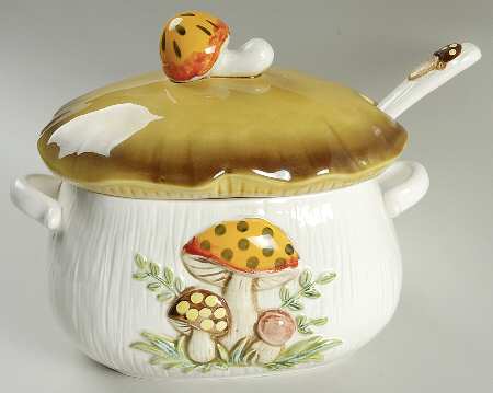 Merry Mushroom Tureen & Lid w/Ladle