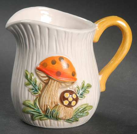 Merry Mushroom Creamer