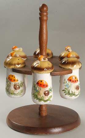 Merry Mushroom Spice Shaker Set
