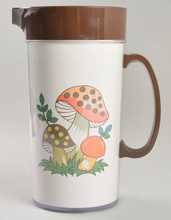 Merry Mushroom Plastic Thermos/Carafe & Lid