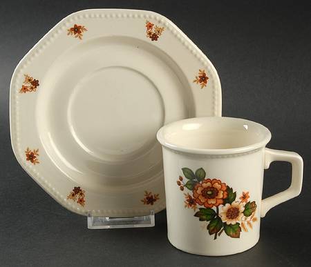 Octagon Bouquet Flat Cup & Saucer Set