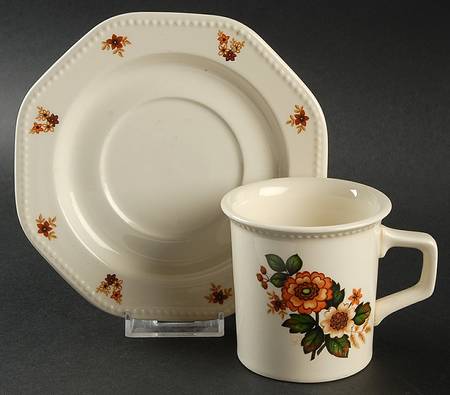 Octagon Bouquet Flat Cup & Saucer Set