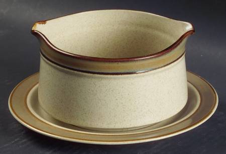 Sahara Tan Gravy Boat & Underplate