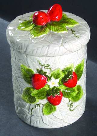 Strawberry Coordinates Medium Canister & Lid