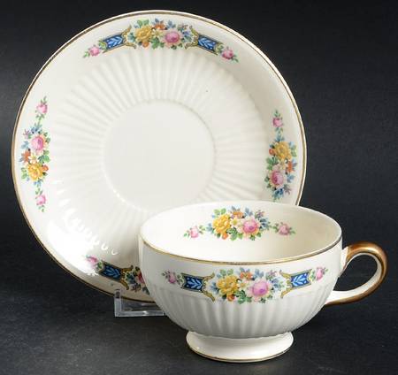 SEB2 Footed Cup & Saucer Set