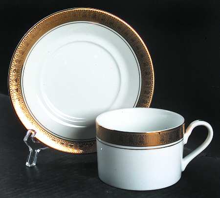 Bontina Flat Cup & Saucer Set