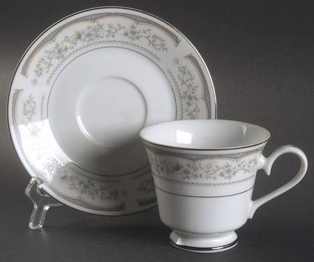 Lakeside Footed Cup & Saucer Set